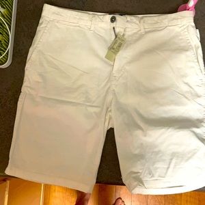 American eagle men’s shorts